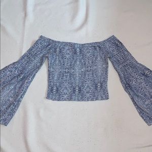 Off-the-shoulder top